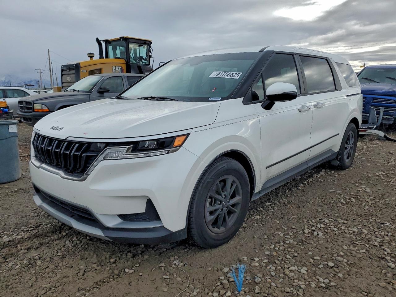 Kia Carnival Lx Image 1