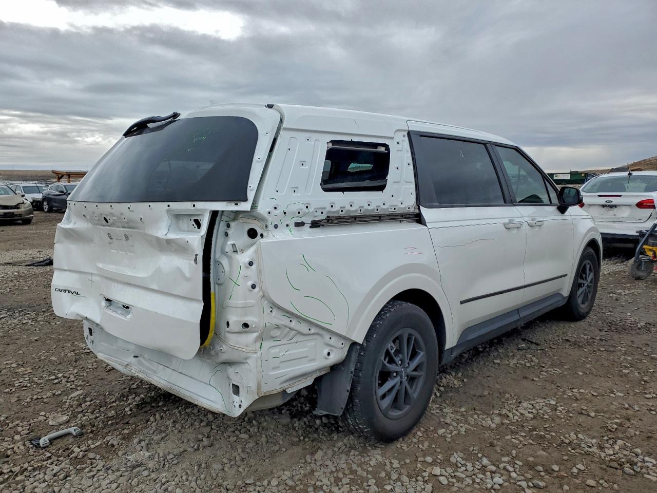 Kia Carnival Lx Image 3