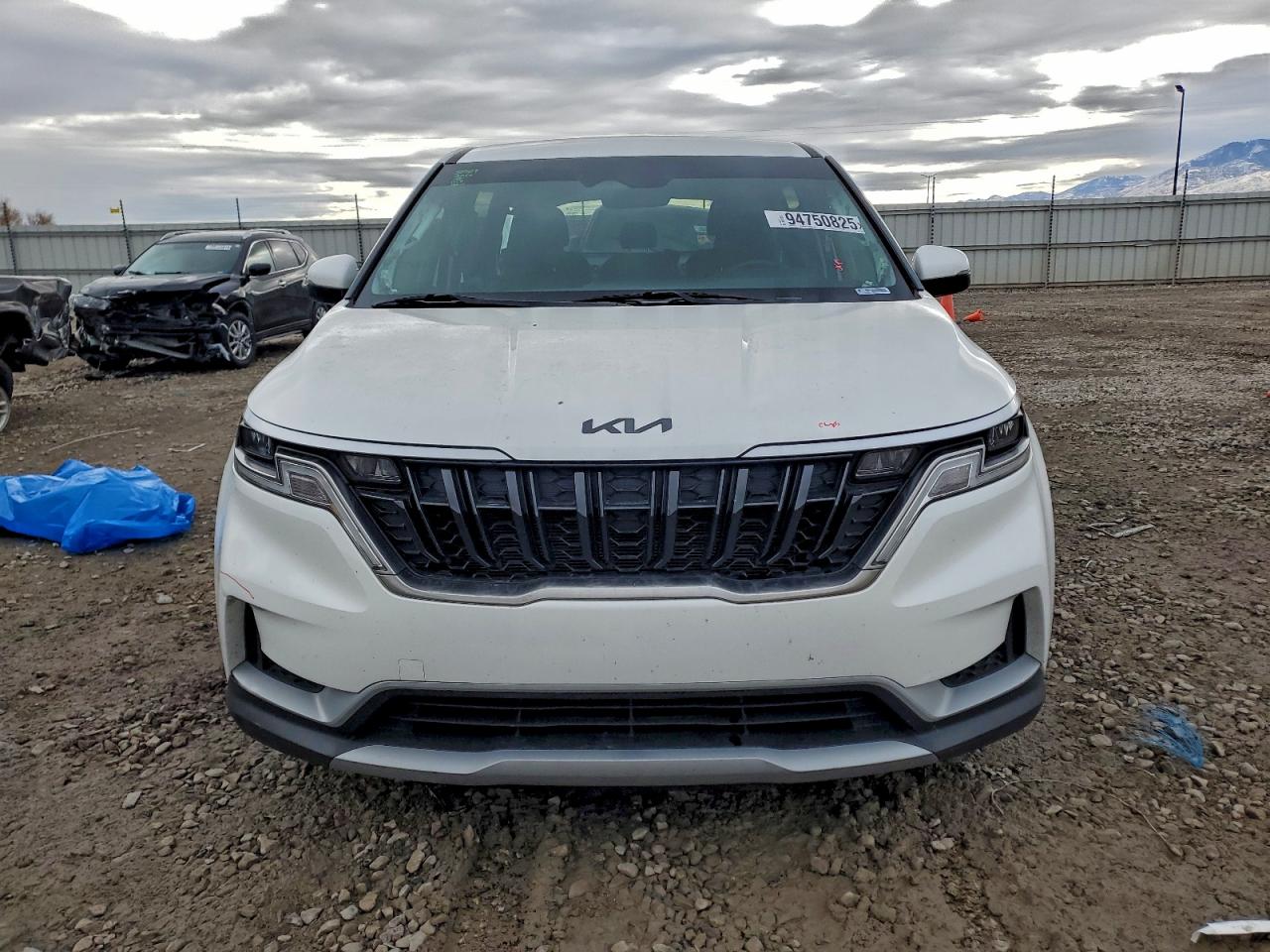 Kia Carnival Lx Image 5