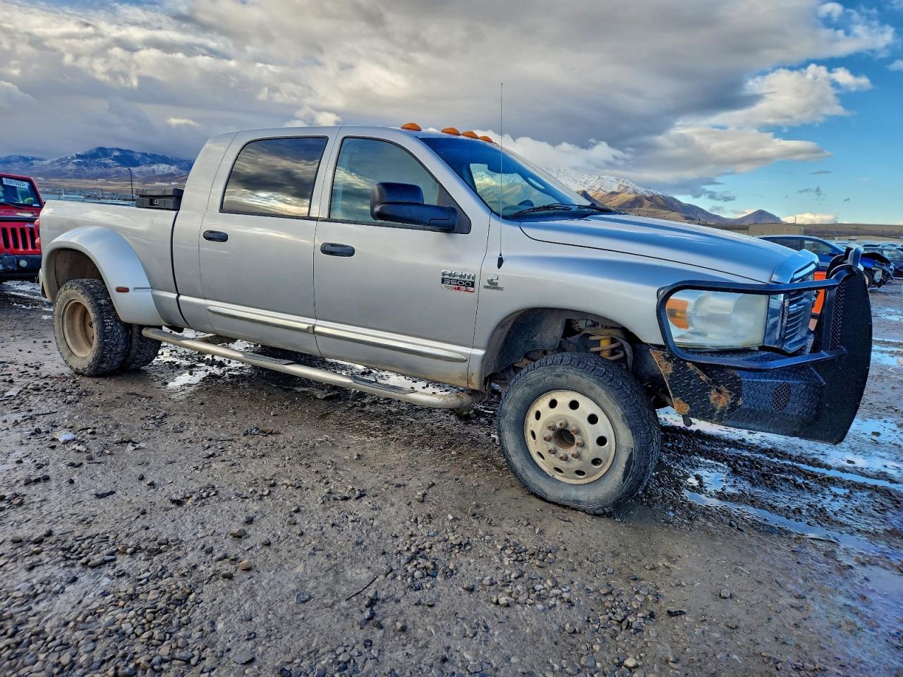 Dodge Ram 3500 Image 2