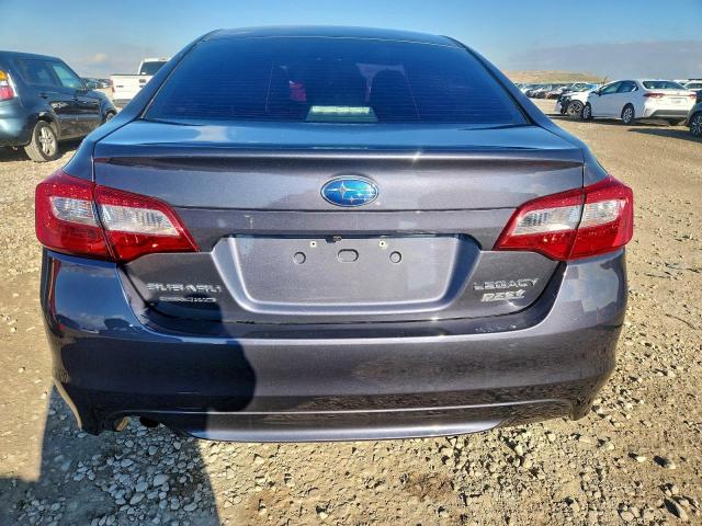 Subaru Legacy 2.5i Image 4