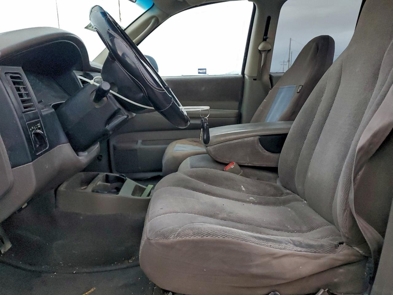 Dodge Dakota Quad Sport Image 4