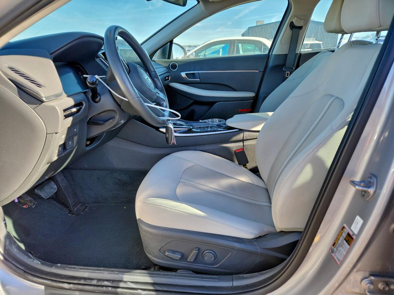 Hyundai SONATA Sel Image 5