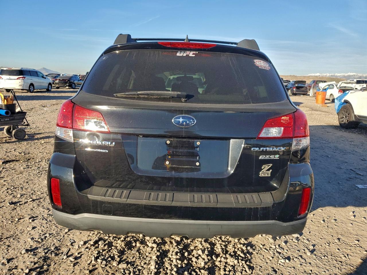 Subaru Outback 2.5i Limited Image 2