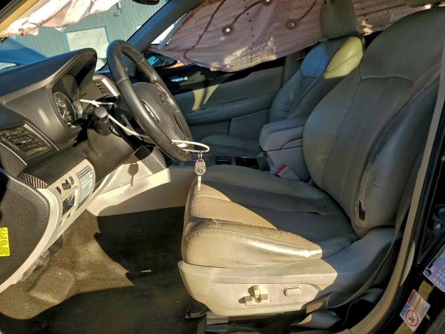 Subaru Outback 2.5i Limited Image 6