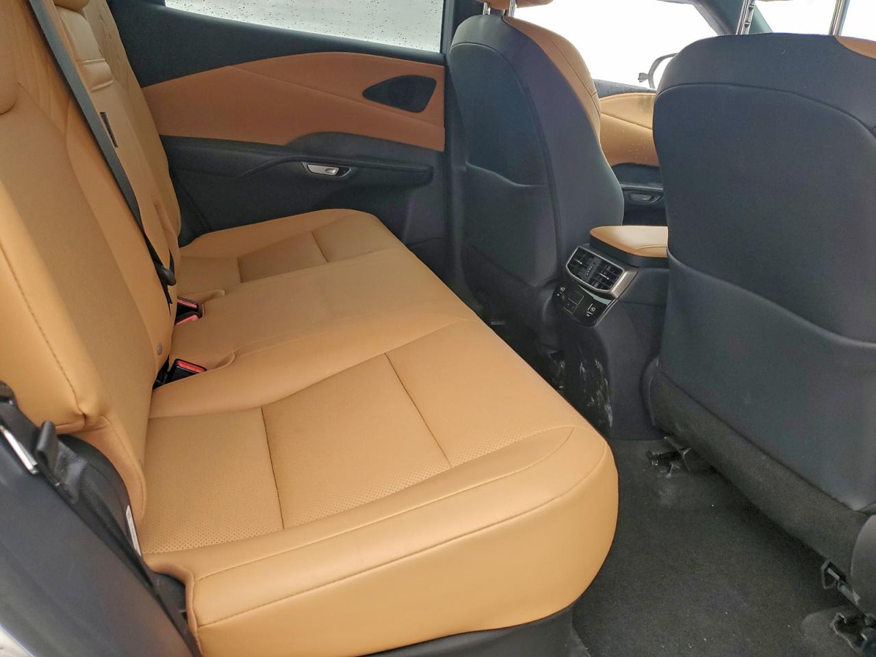 Lexus RX 350 Base Image 10