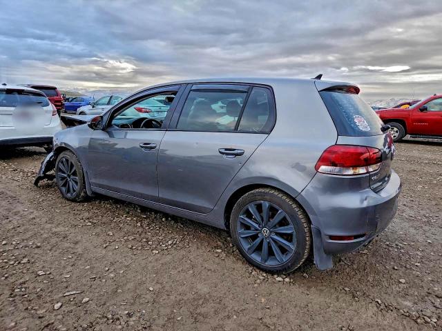 Volkswagen Golf Image 11