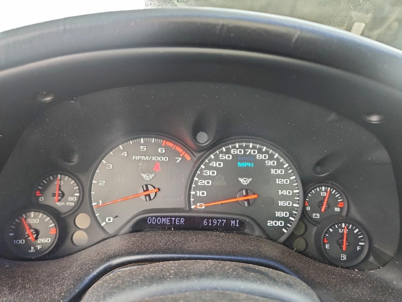 Chevrolet Corvette Image 6