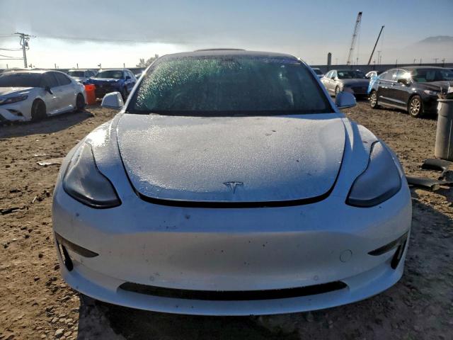 Tesla Model 3 Image 4