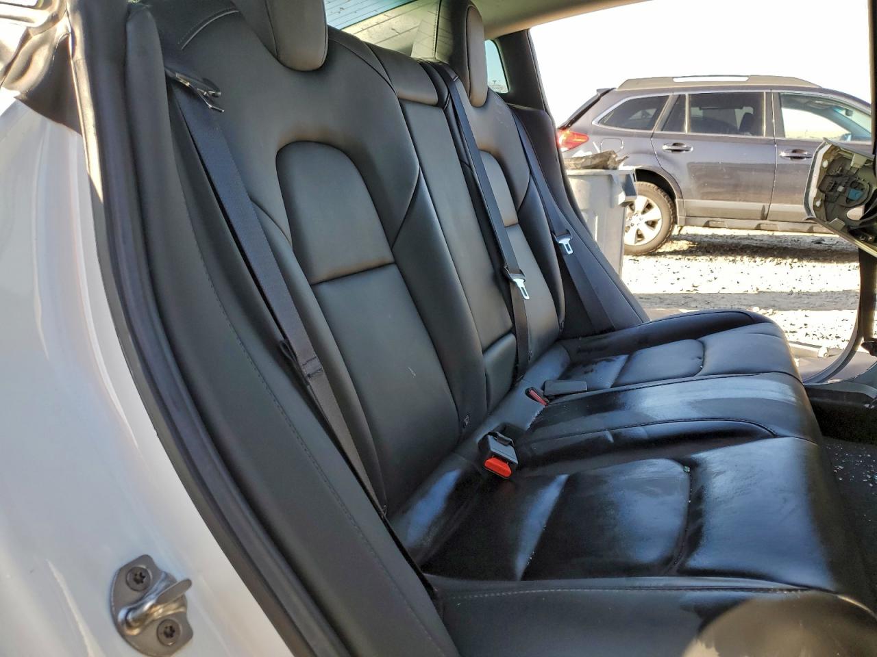 Tesla Model 3 Image 3