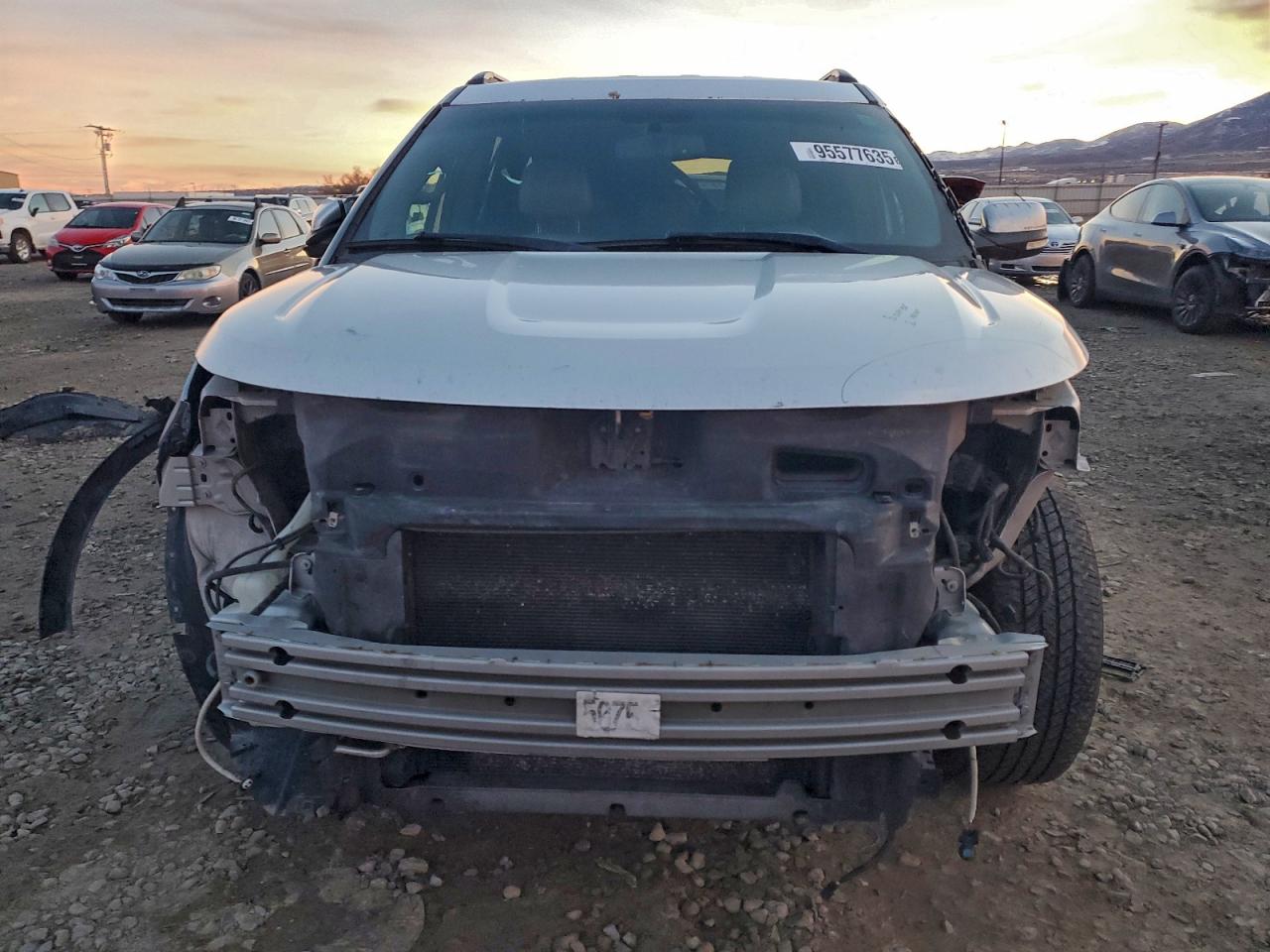 Ford Explorer Limited Image 12