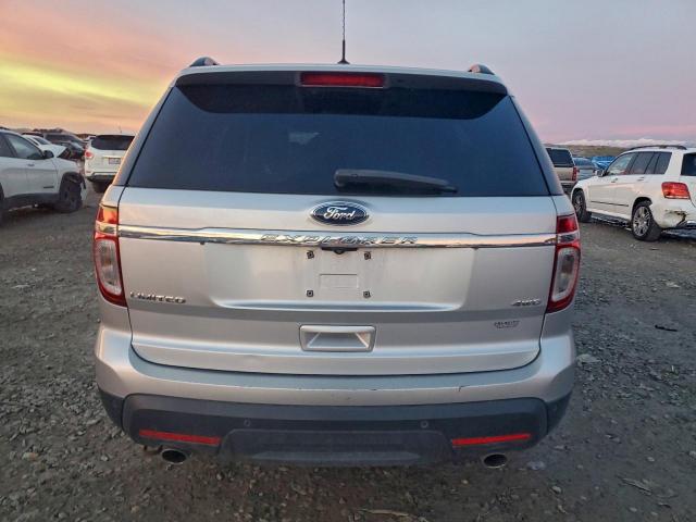 Ford Explorer Limited Image 4