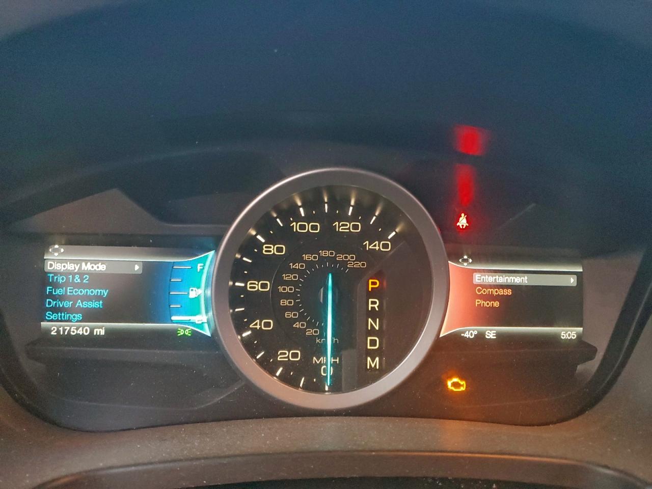 Ford Explorer Limited Image 9