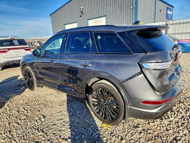 Lincoln Corsair Reserve Image 3