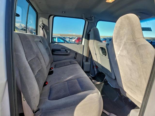 Ford F-250 Super Duty Image 12