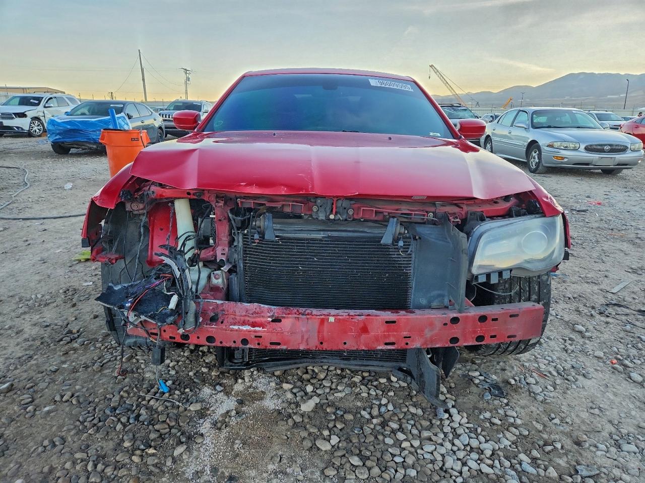 Chrysler 300 S Image 5