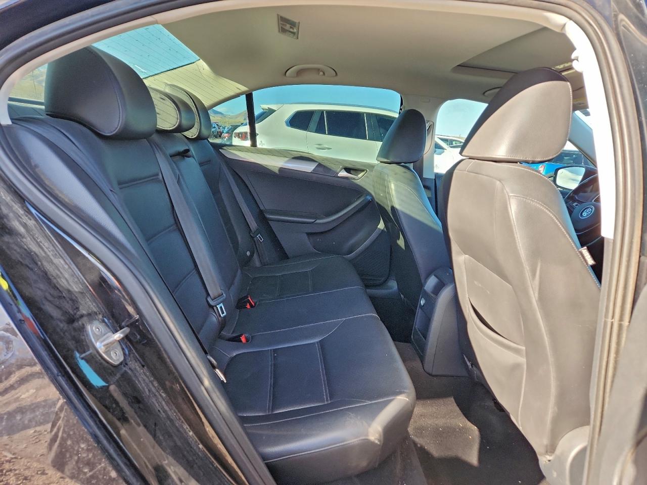 Volkswagen Jetta Se Image 9