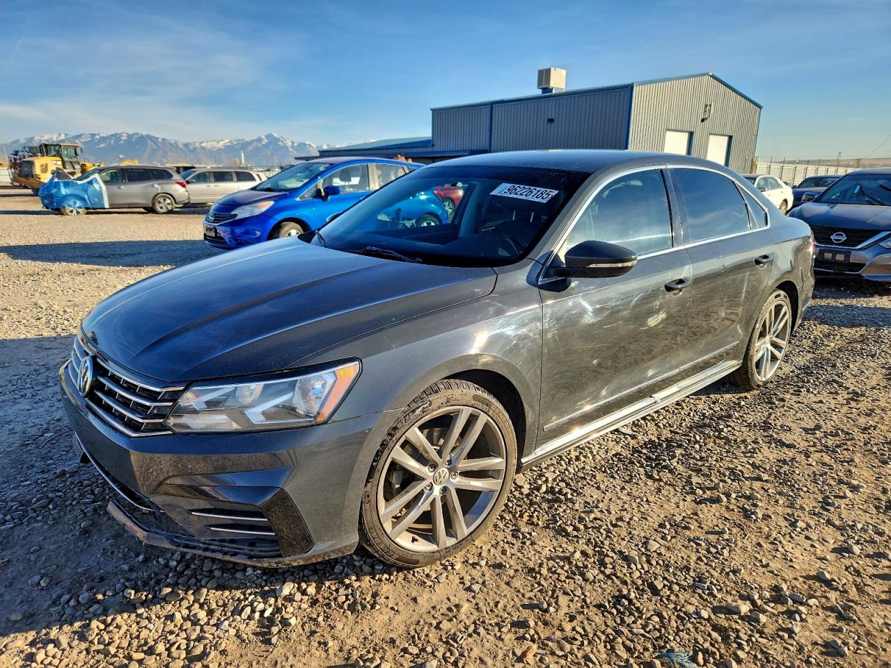 Volkswagen Passat S Image 1