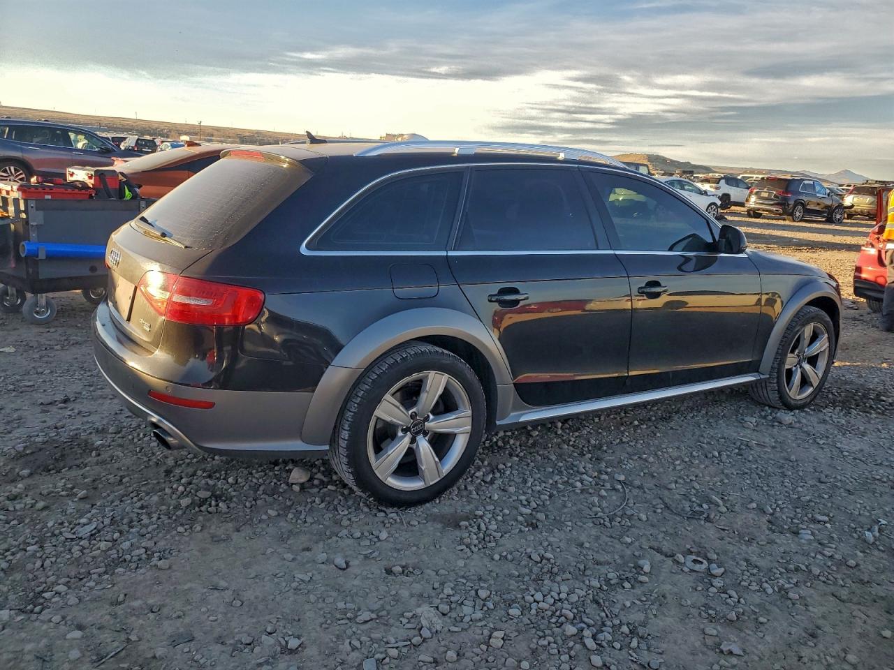 Audi A4 Premium Plus Image 8