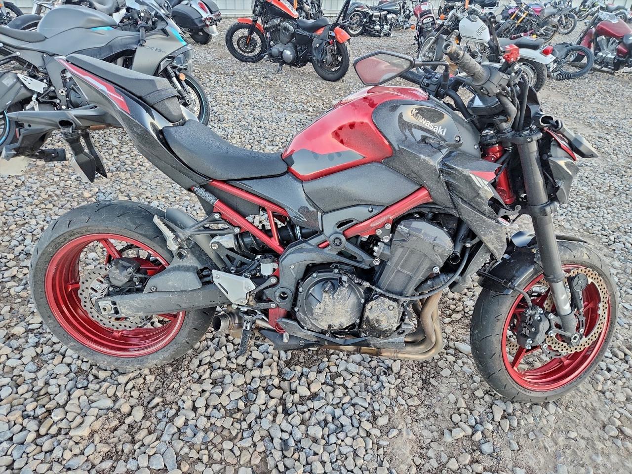 Kawasaki Zr900 F F Image 1