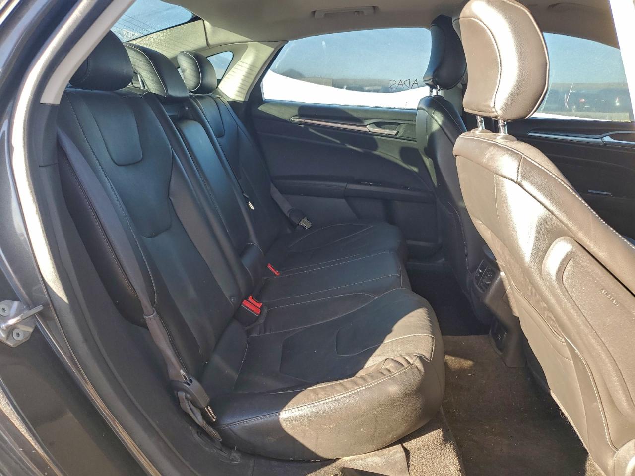 Ford Fusion Titanium Phev Image 9