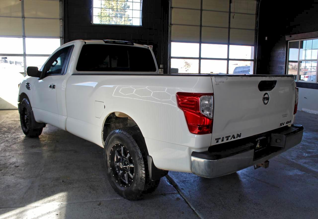 Nissan Titan S Image 3