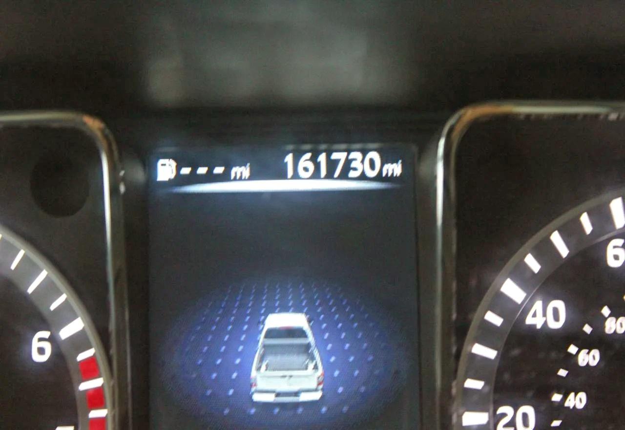 Nissan Titan S Image 10