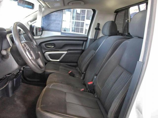Nissan Titan S Image 4