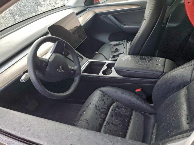 Tesla Model Y Image 11