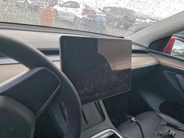 Tesla Model Y Image 8