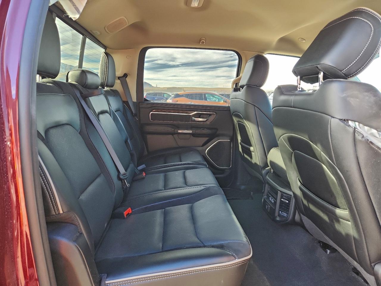 Ram 1500 Laramie Image 3