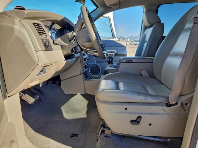 Dodge Durango Slt Image 6