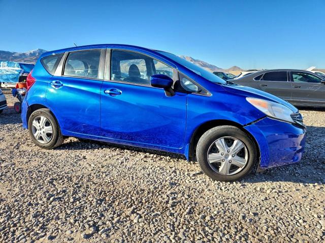 Nissan Versa S Image 5