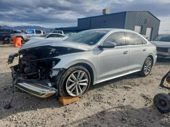  Salvage Volkswagen Passat
