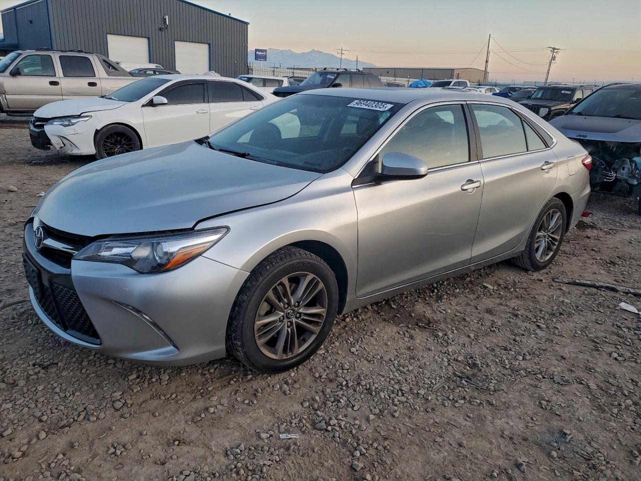 Toyota Camry Le Image 1
