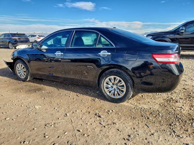 Toyota Camry Base Image 8