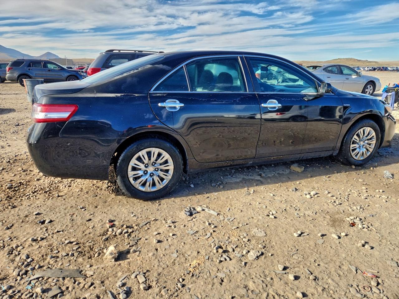 Toyota Camry Base Image 6