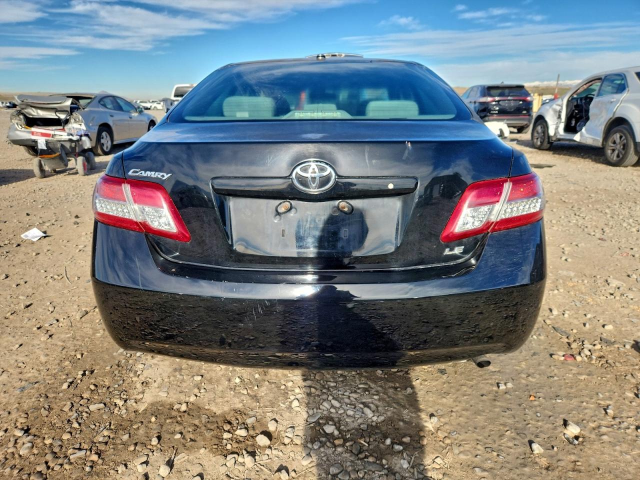 Toyota Camry Base Image 2