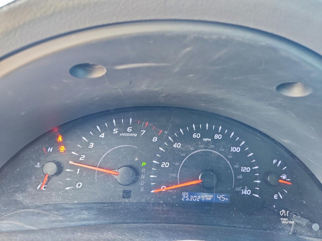 Toyota Camry Base Image 10