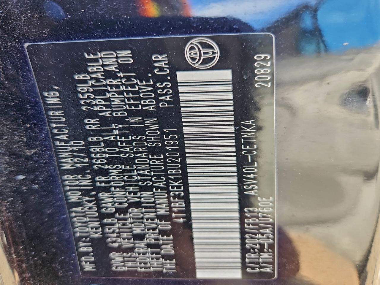 Toyota Camry Base Image 3