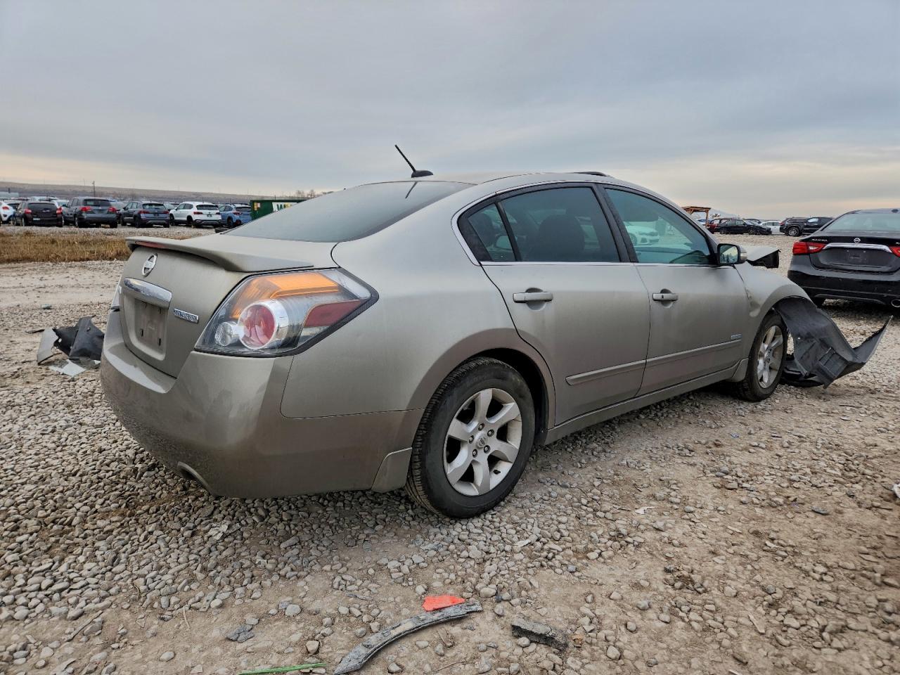 Nissan Altima Hybrid Image 5