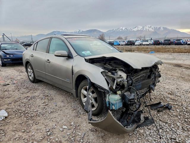 Nissan Altima Hybrid Image 11
