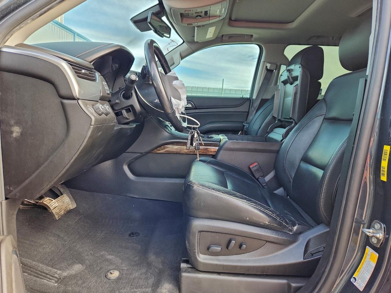 Chevrolet Suburban K1500 Lt Image 2