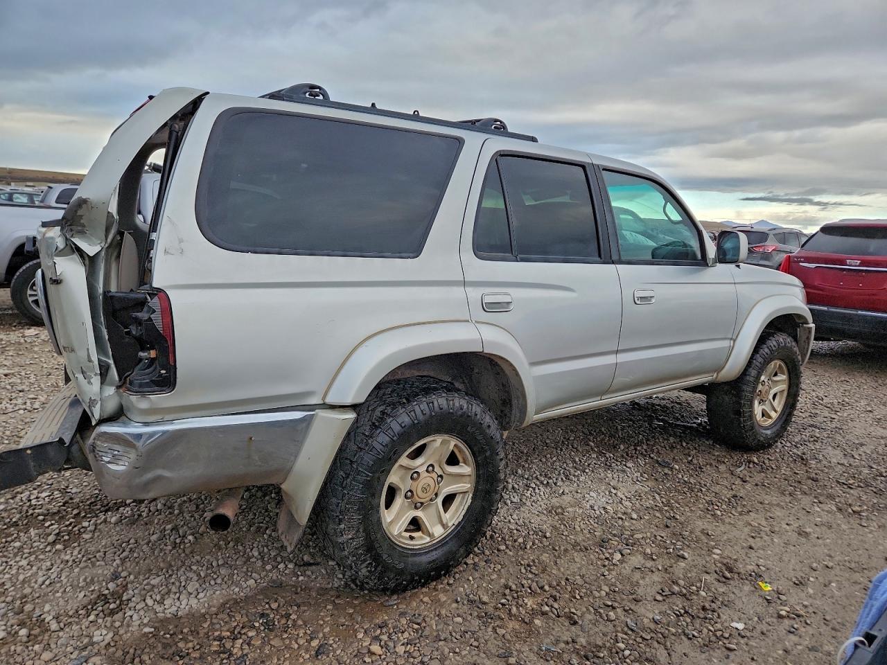 Toyota 4Runner Sr5 Image 2