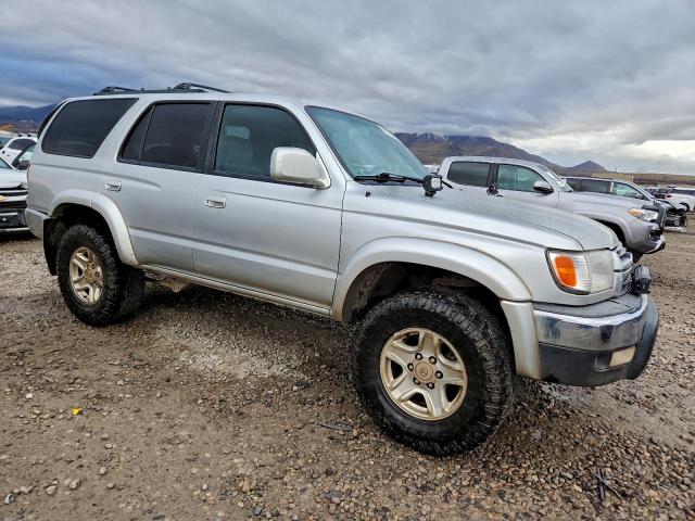 Toyota 4Runner Sr5 Image 10