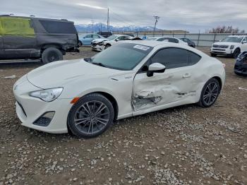  Salvage Toyota Scion