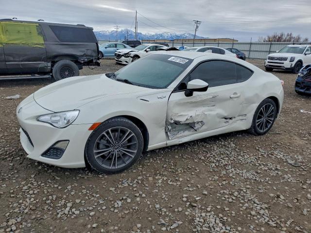  Salvage Toyota Scion