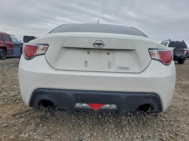 Toyota Scion Image 6