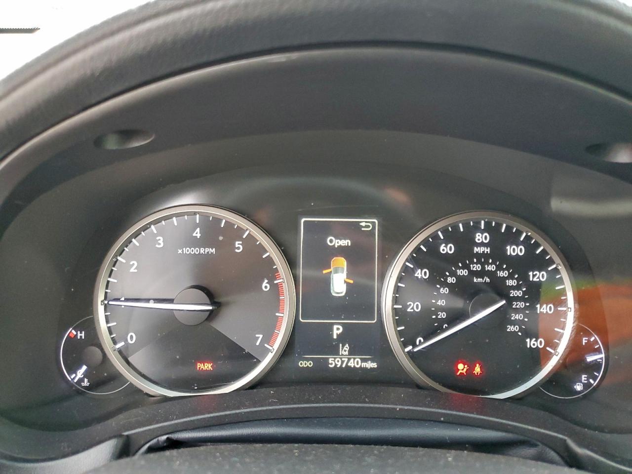 Lexus NX 300 Base Image 7