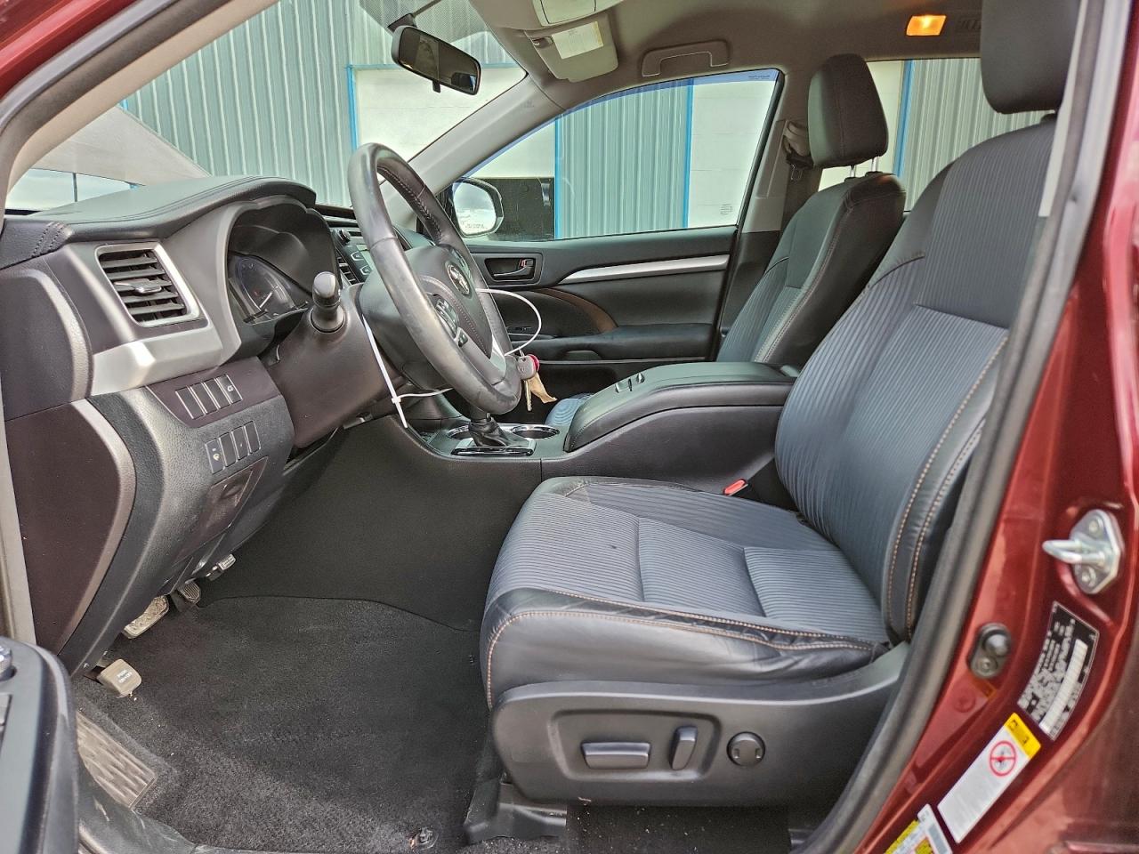 Toyota Highlander Le Image 2